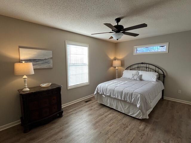 Photo - 70 Townhouse Ct