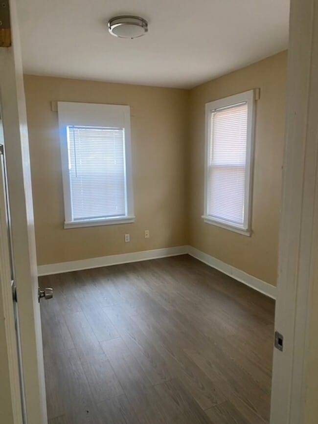 Photo - 3215 1/2 Penick B St-