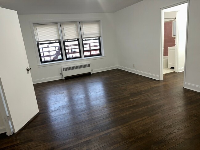 1104 Palisade Ave Unit 4S