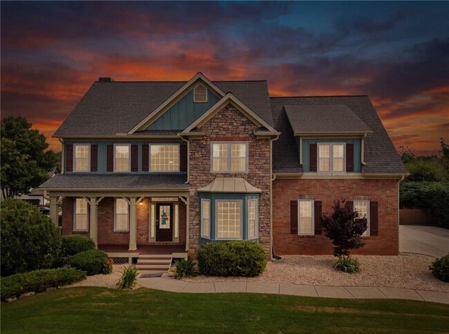 8205 Applewood Ct