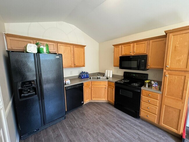 Photo - 3BR Eastside Single Family Home in Pinecrest!