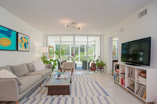 Building Photo - 285 Naples Cove Dr Unit 1103 Rental