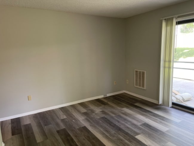 Photo - 1831 Fuller Rd Unidad 9