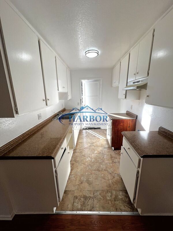 Photo - 1621 E 5th St Unidad 4