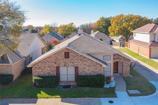 Building Photo - 18951 Ravenglen Ct Rental