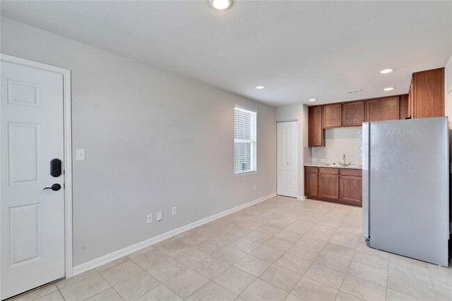 Photo - 371 Ferrule Dr
