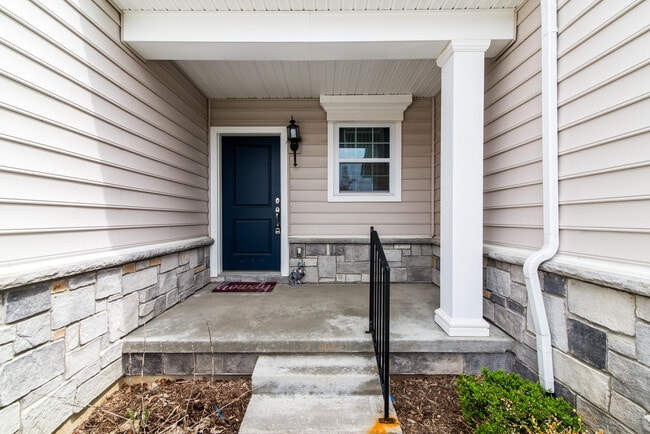 Photo - 2544 Oxford Cir