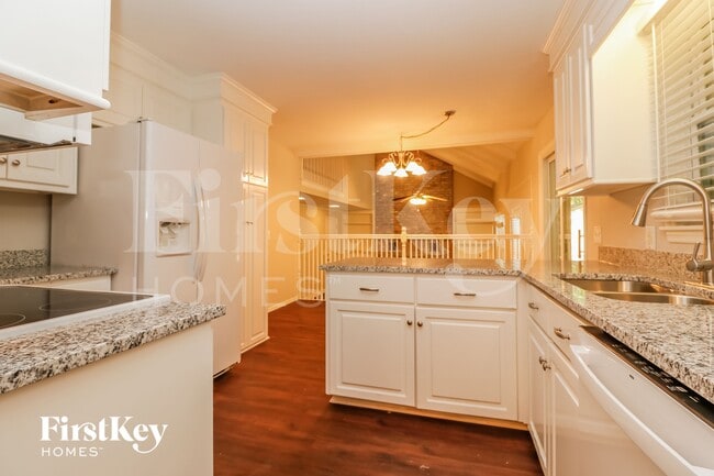 Photo - 104 Beaumont Ct