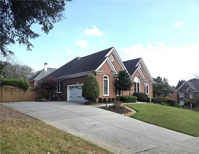2565 Harman Park Ct NW