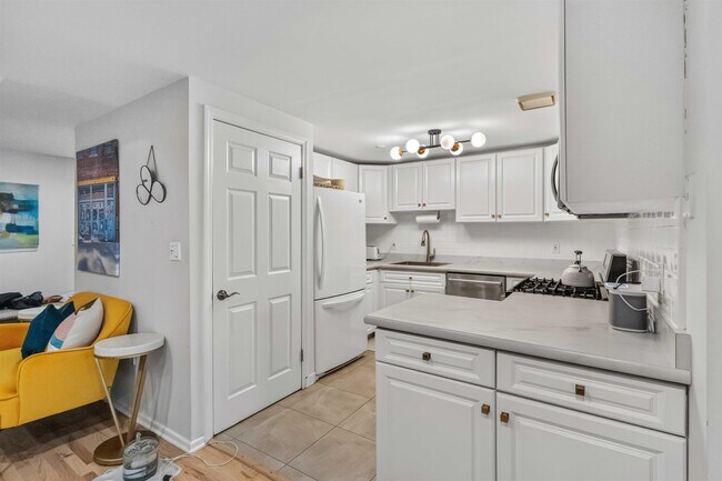 Photo - 518-530 Gregory Ave Unit A221