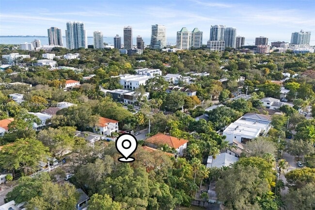 Photo - 2922 Virginia St