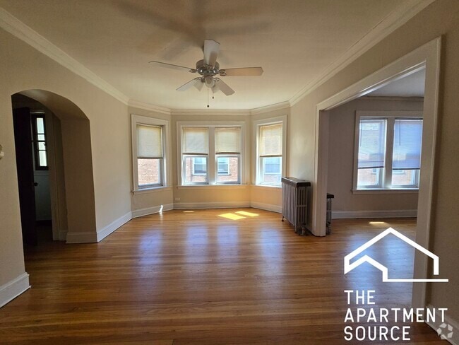 Building Photo - 1936 W Estes Ave Unit 3S Rental