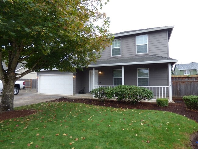 Building Photo - 3 bed 2.5 bath House in Stayton!! Close to...