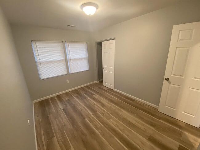 Photo - 58 Elderberry Ln