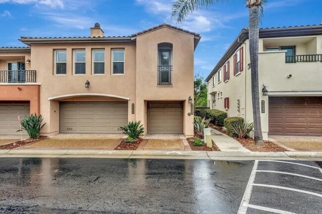 Building Photo - 2642 Bellezza Dr Unit Bellezza Dr