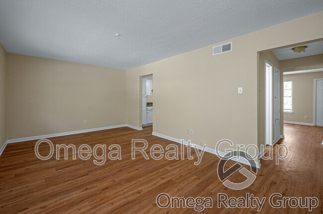 Photo - 1827 Carson Rd Unit Apt 1