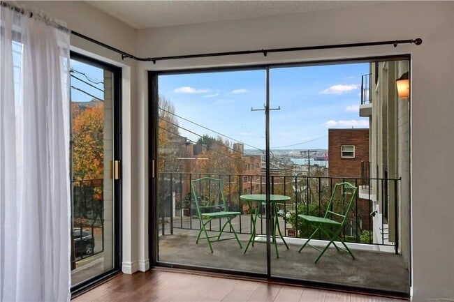 Photo - Plaza Royale Condominiums ~ Seattle Unidad 201