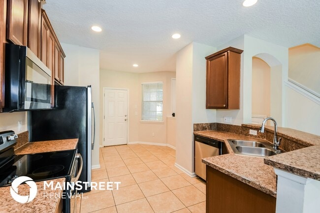 Photo - 3735 Creswick Cir