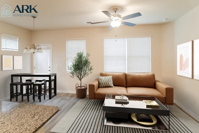 Photo - 2880 Saratoga Lake View