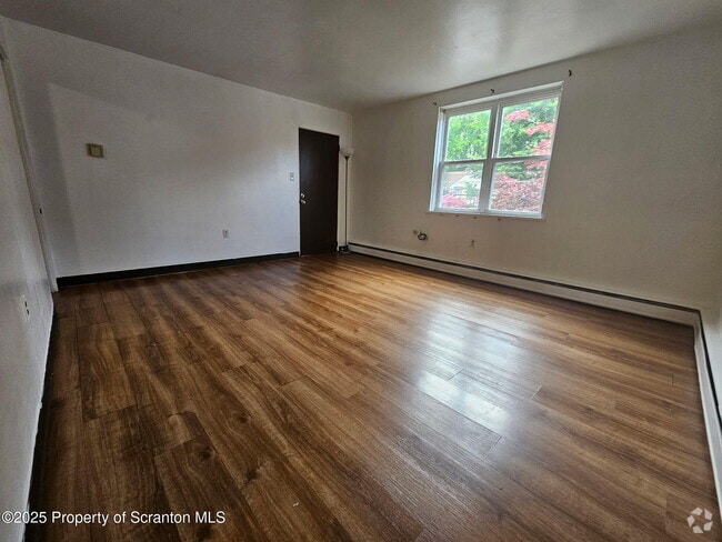 Building Photo - 240 Grove St Rental