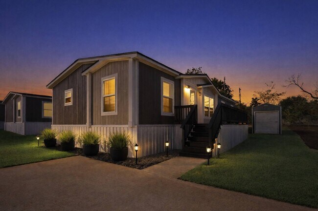 Photo - 1601 Swallowtail Dr