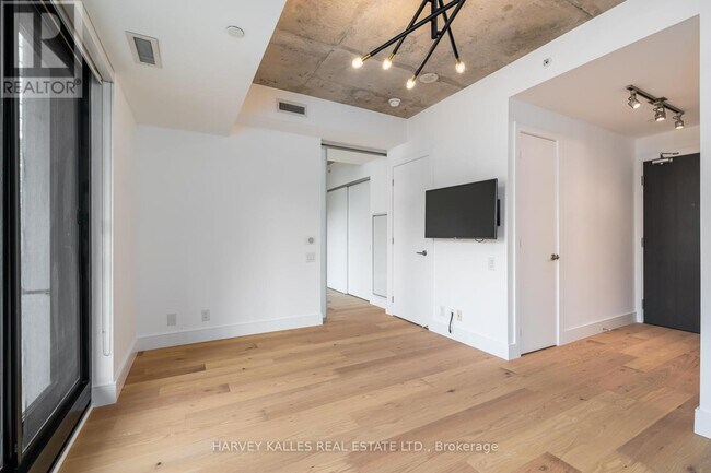 Photo - 11 Charlotte St Unit 507