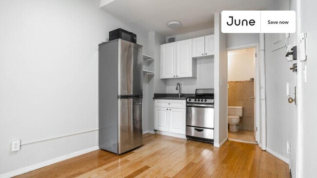 439 W 48th St Unit 1fw
