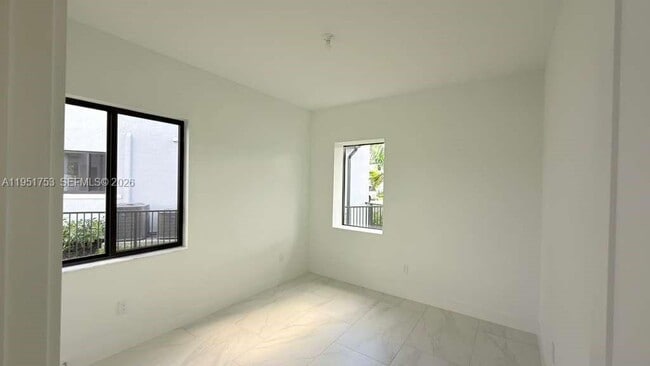 Photo - 19700 NE 14th Ave