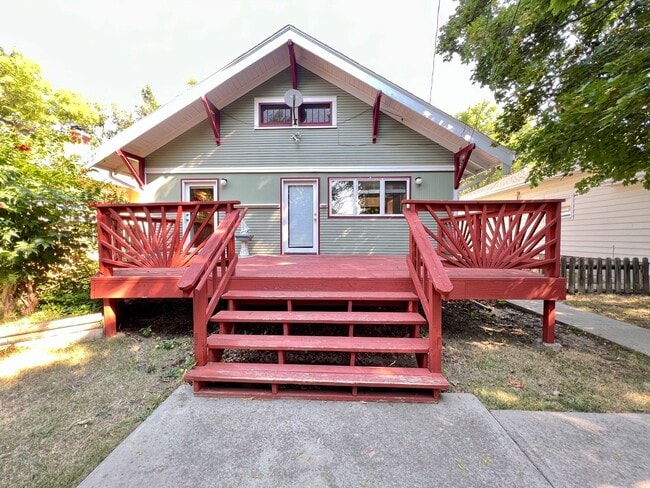 Photo - 3 bed 3 bath available!