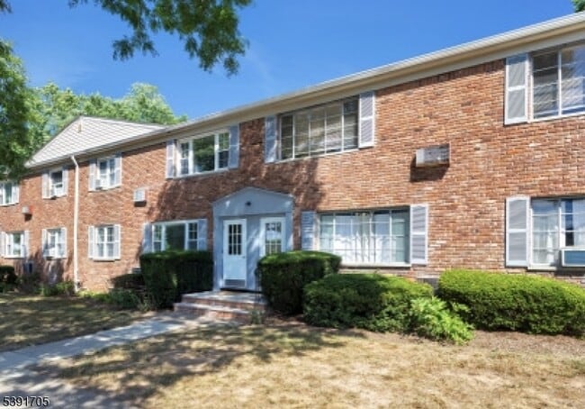 Photo - 17 Wedgewood Dr Unit 83
