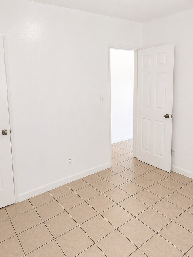 107 SW 18th Ave Unit 7