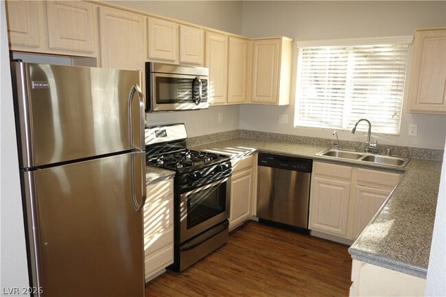 Building Photo - 5250 S Rainbow Blvd Unit 2079