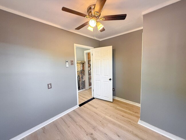 Photo - AVAILABLE NOW 2B/1B Lake View Living in the Heart of Osage Beach