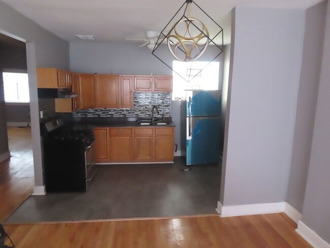 Photo - 6855 S King Dr