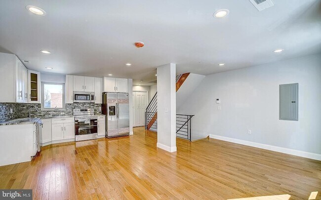 Photo - 1249 N 17th St