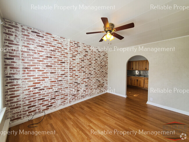 Building Photo - 1499 Mound Ave Unit 1497 Rental