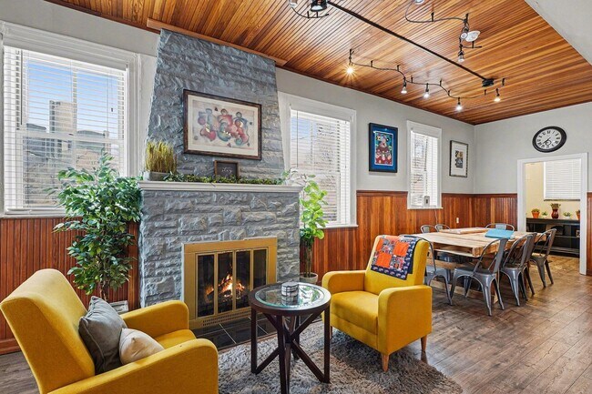 Photo - 1391 Woodbridge St