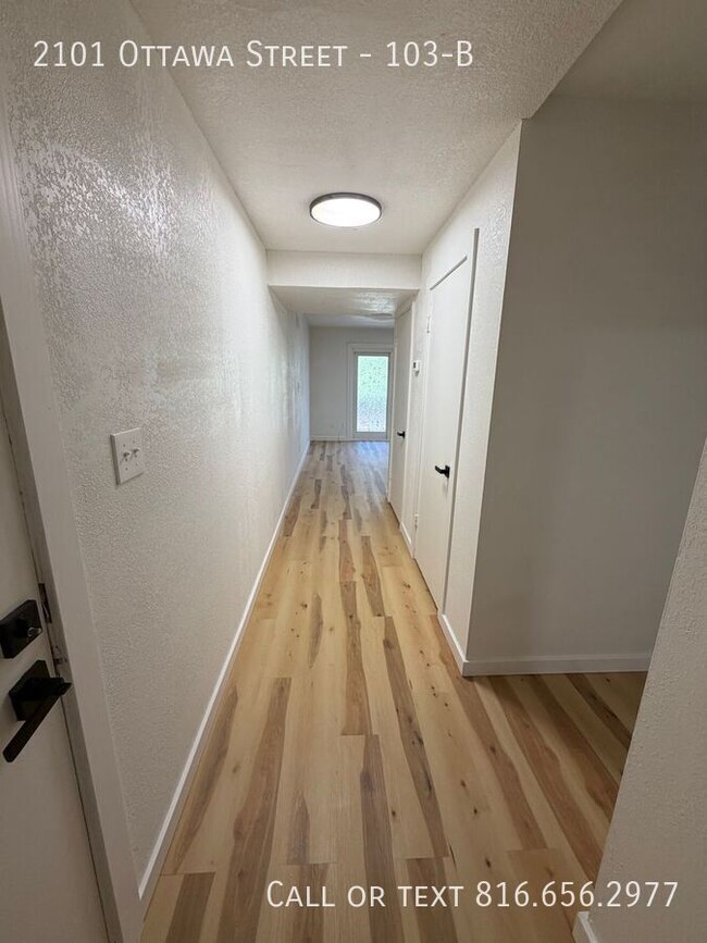 Photo - 2101 Ottawa St Unit 103-B