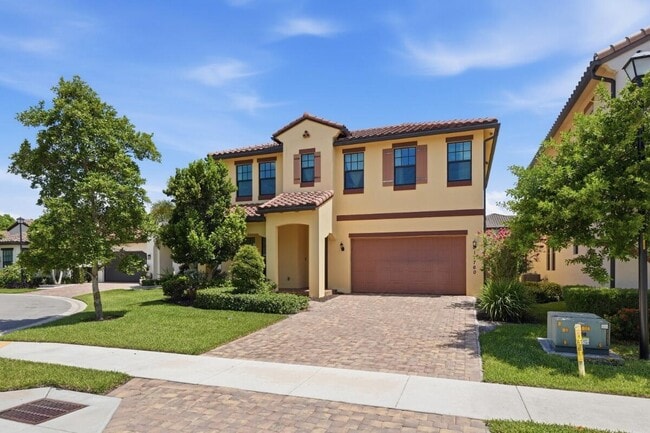Building Photo - 11760 Bayview Cir