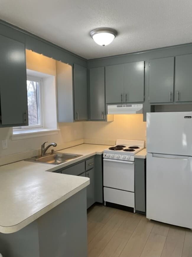 Building Photo - 492 East St Unit A-12