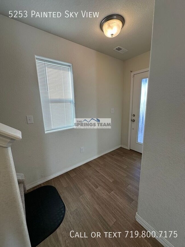 Photo - 5253 Painted Sky View