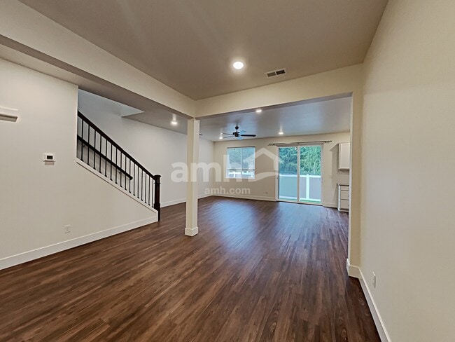 Photo - 12401 83rd Ave E