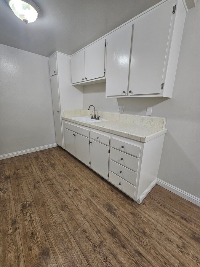 Photo - 1135 W I St Unit 26