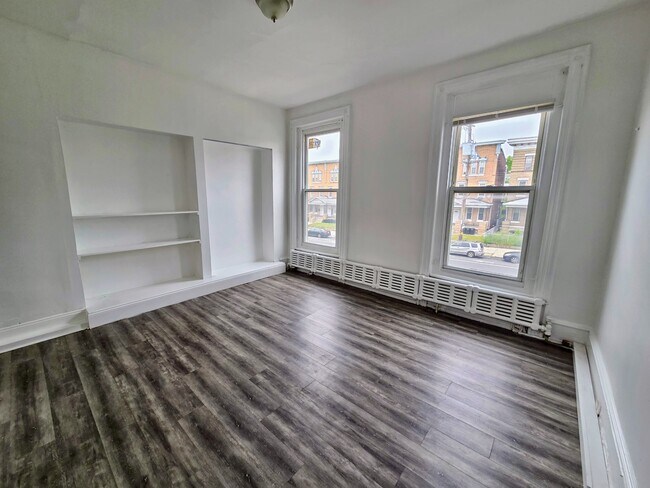 Photo - 1302 W Allegheny Ave Unit 2F