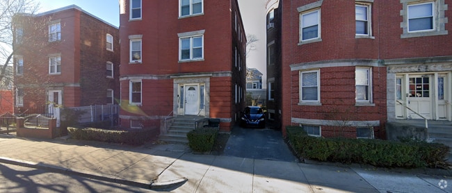 Building Photo - 135 Washington St Unit 4 Rental