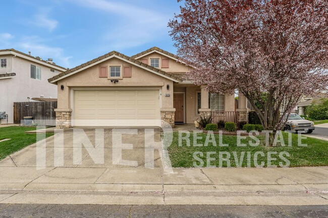 Roseville 3 bedroom home! - Tier 2 - Roseville 3 bedroom home! - Tier 2