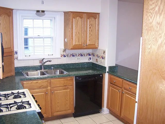 Photo - 412 N Wille St