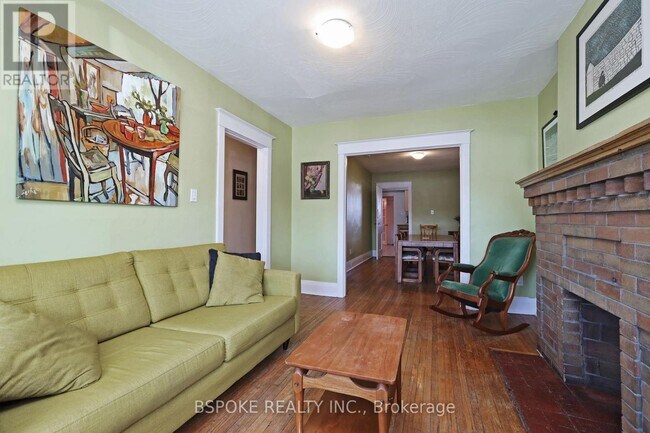 Photo - 139 Greenwood Ave