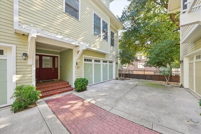 Photo - 2608 Thomas Ave Unidad 8