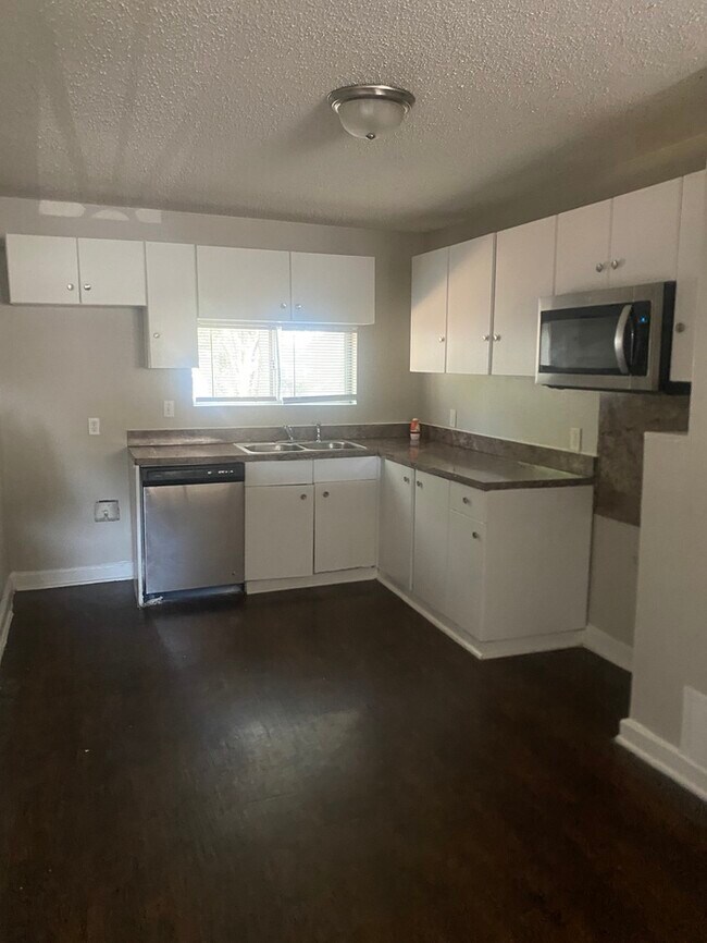 Photo - 3815 Lovingood Dr